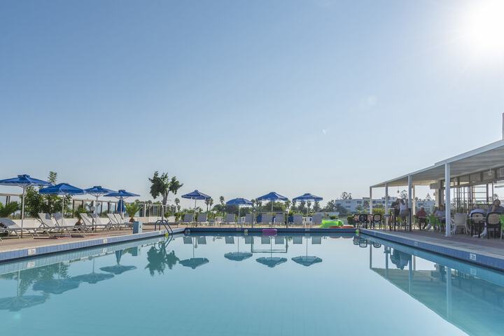 Pool Hotel