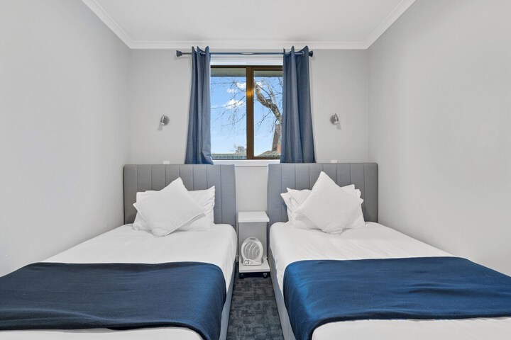 Room 7 of 37