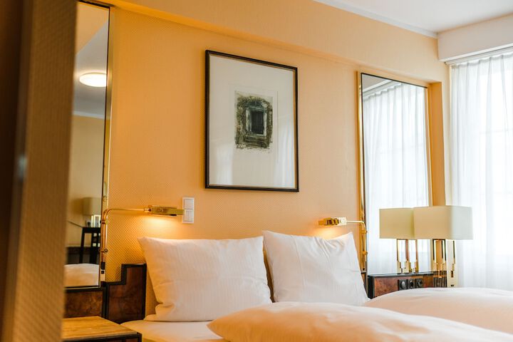 Room 19 of 44