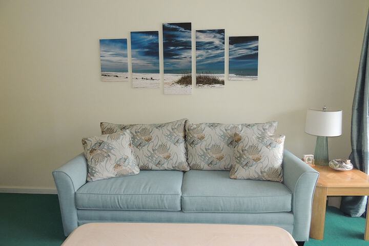 Room 52 of 109