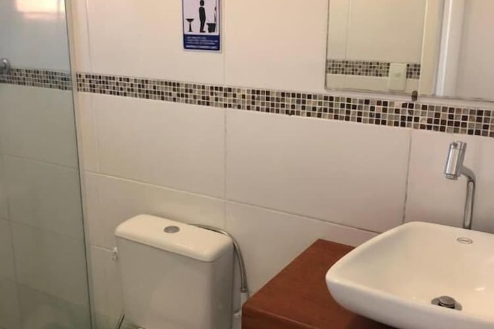 Room 72 of 79