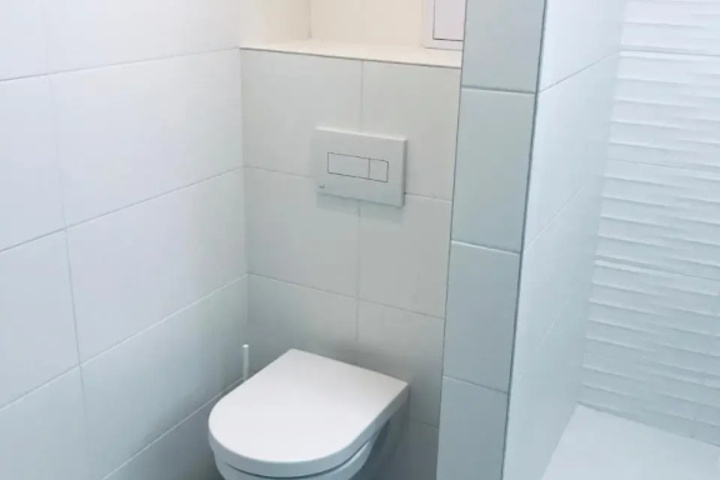 Room 9 of 15