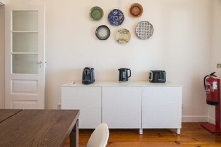 Room 6 of 46