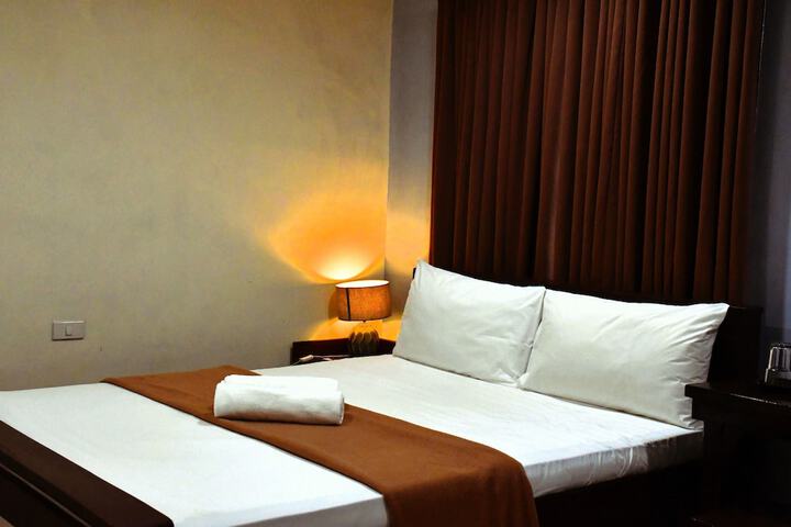 Room 3 of 29