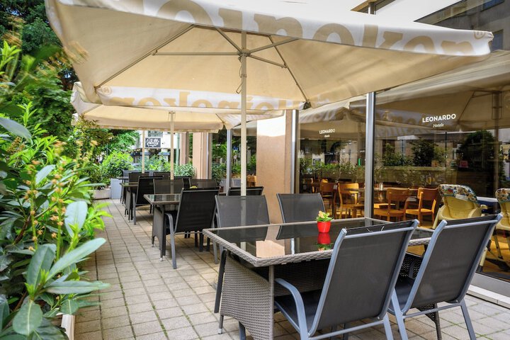 Terrace/Patio 40 of 43