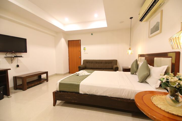 Room 17 of 31
