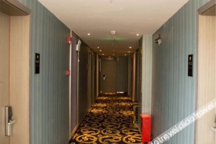 Hotel Interior 20 of 31