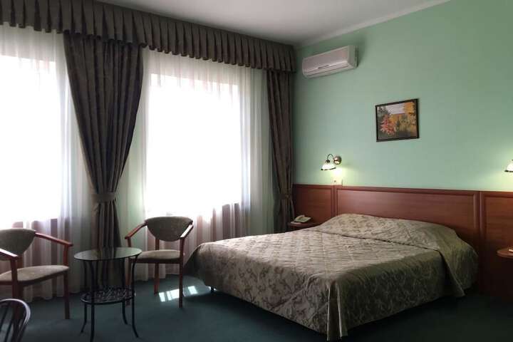 Room 17 of 51