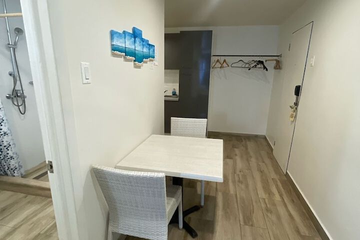 Room 9 of 88