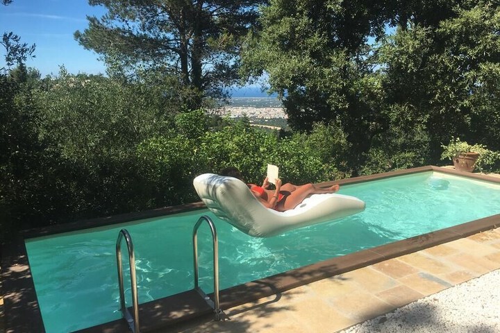 Pool 23 of 34