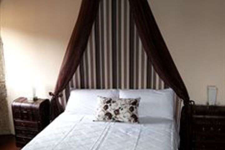 Room 13 of 40
