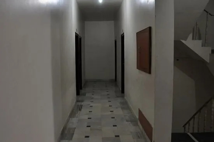 Room 2 of 2
