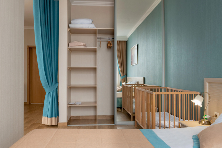 Room 6 of 40