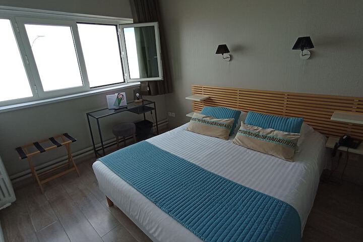 Room 15 of 58