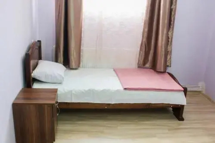 Room 2 of 11