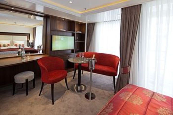 Room 37 of 80