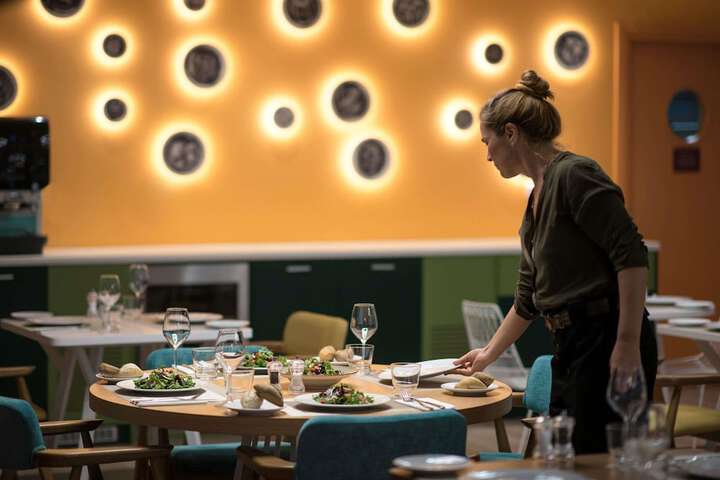 Dining 58 of 88