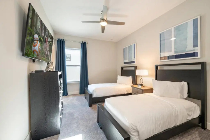 Room 7 of 20