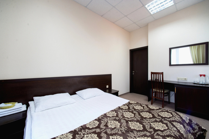 Room 14 of 21