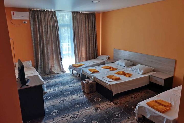 Room 3 of 23