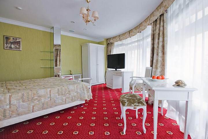 Room 16 of 70