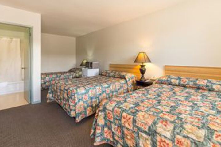 Room 14 of 16