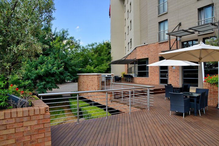 Sundeck 27 of 30