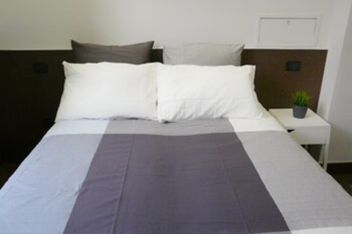 Room 37 of 126