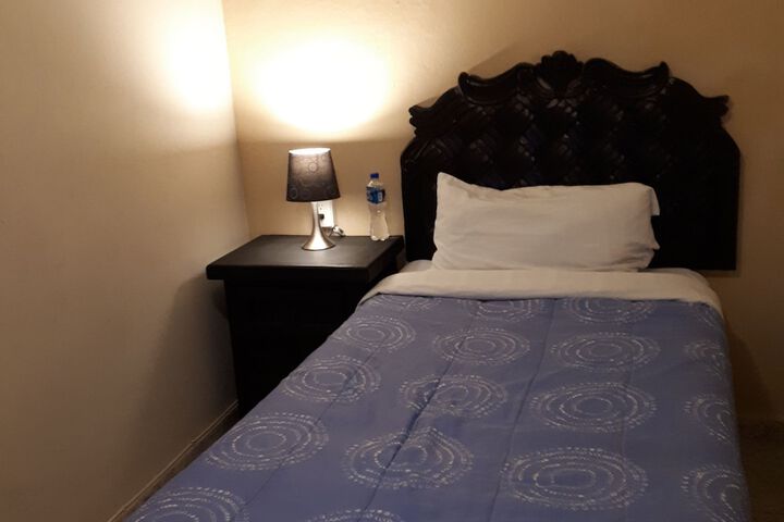 Room 50 of 94