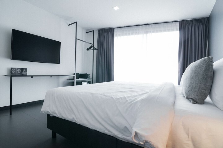 Room 14 of 82