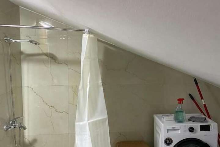 Room 46 of 62