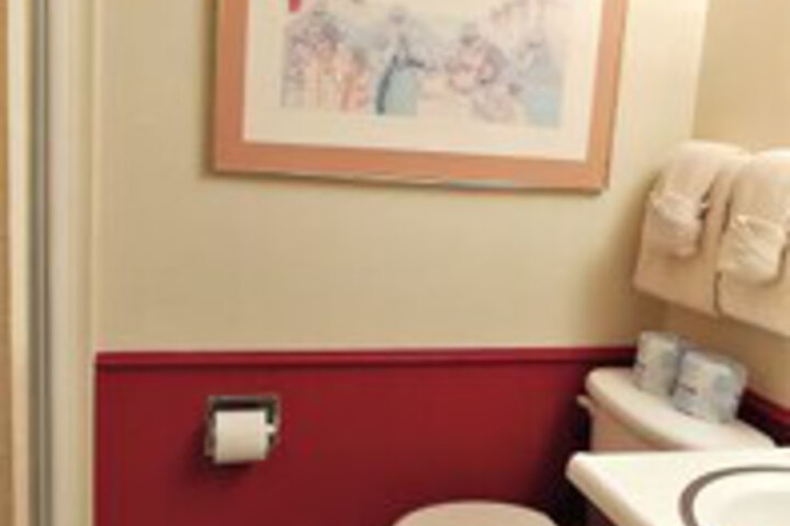 Room 5 of 15