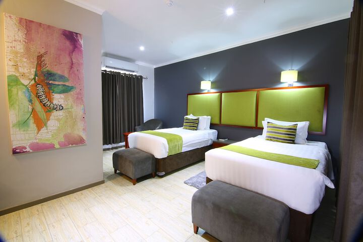 Room 21 of 113