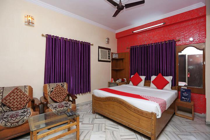 Room 3 of 6