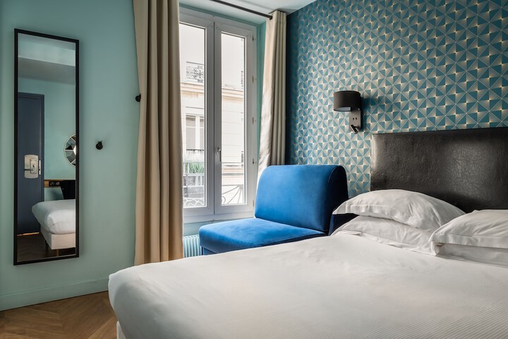 Room 20 of 33