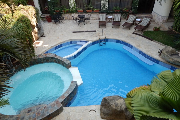 Pool 38 of 44