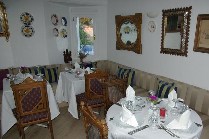 Dining Photos