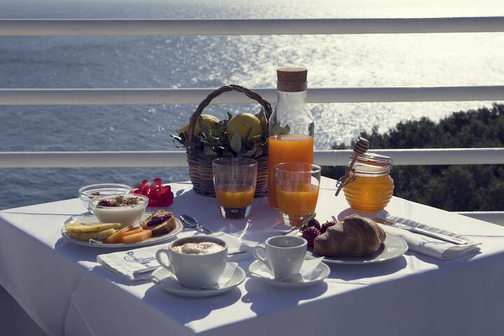 Breakfast/Coffee Service 53 of 82