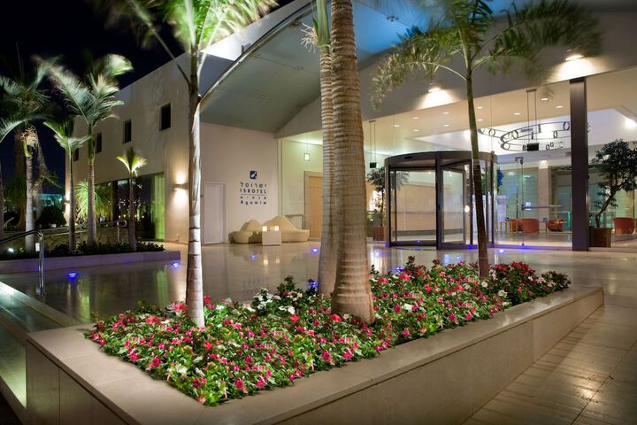 Hotel 52 of 58