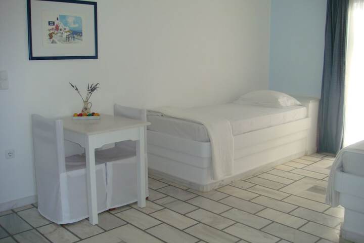 Room 4 of 58