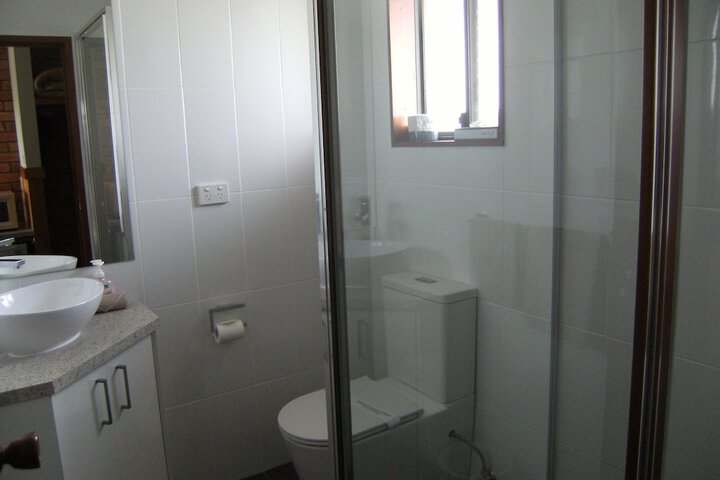 Room 9 of 13