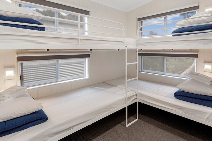 Room 27 of 95