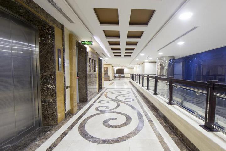 Lobby Photos