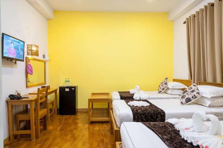 Room 13 of 48