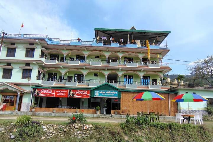 Hotel Gauri Shankar & Restaurant in Rajgarhi