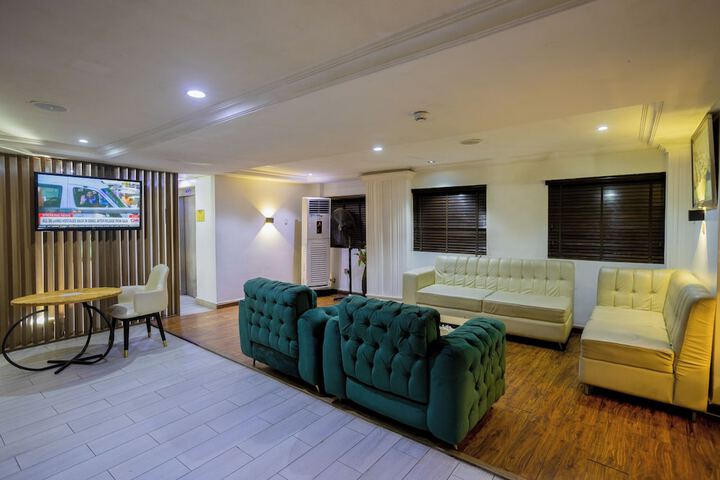 Hotel Interior 4 of 81