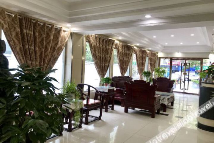 Hotel Interior 10 of 30