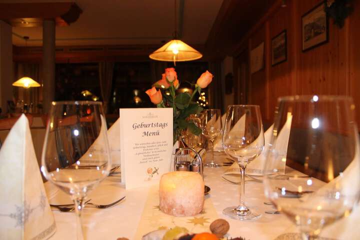 Dining 49 of 76