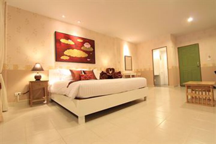 Room 16 of 42