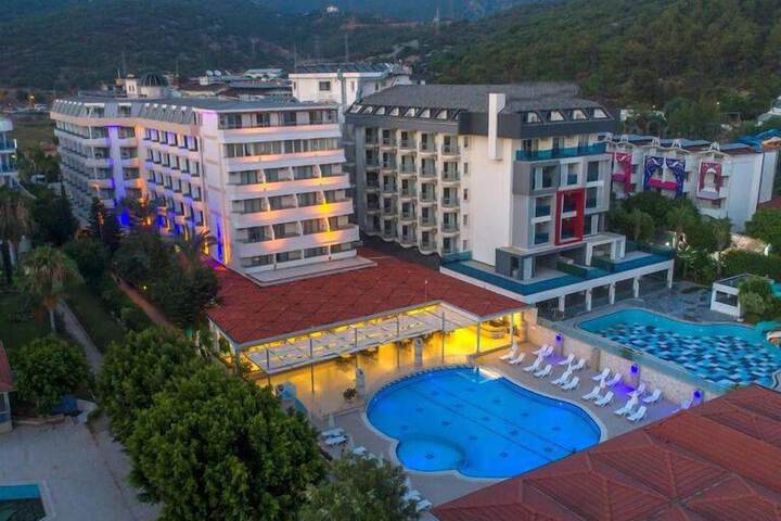 Hotel 73 of 73